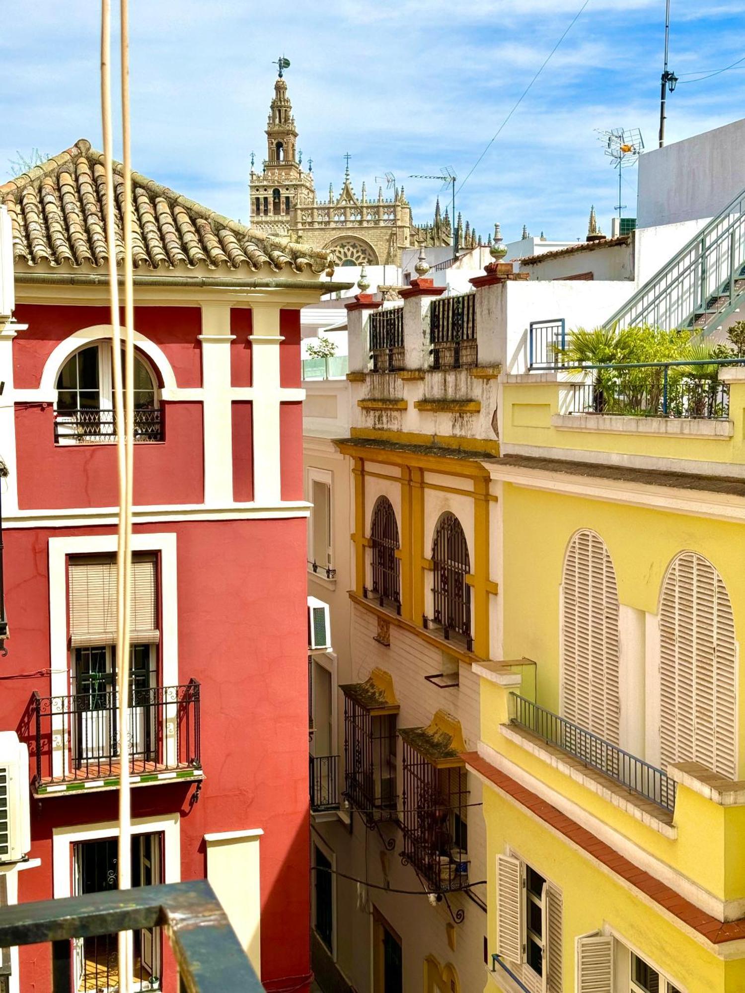 Luxury Cathedral Views In Sevilla Exteriör bild
